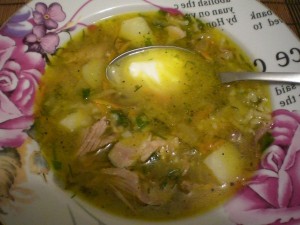 Готовый суп рассольник