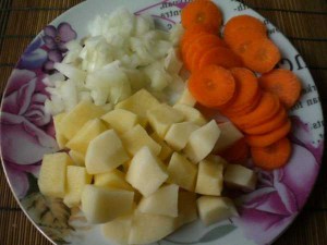 картофель, лук, морковь для супа