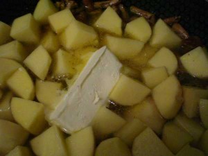 залить картофель отваром